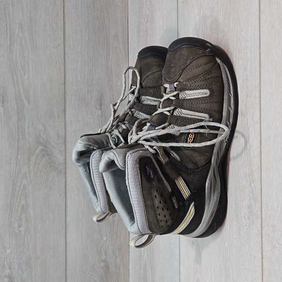 Keen Womens Utility Watproof DetroitLeather Sneakers Composed Steel Toe shoes 8M - Picture 2 of 15